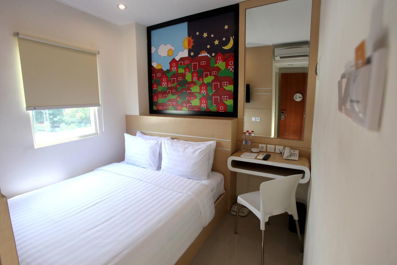Nite & Day Surabaya - Gunungsari Hotel Exterior photo