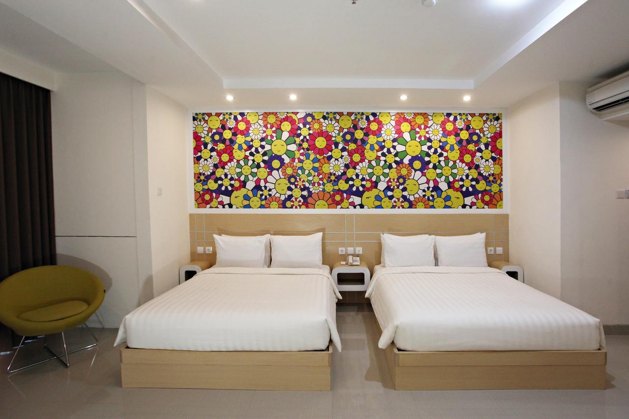 Nite & Day Surabaya - Gunungsari Hotel Exterior photo
