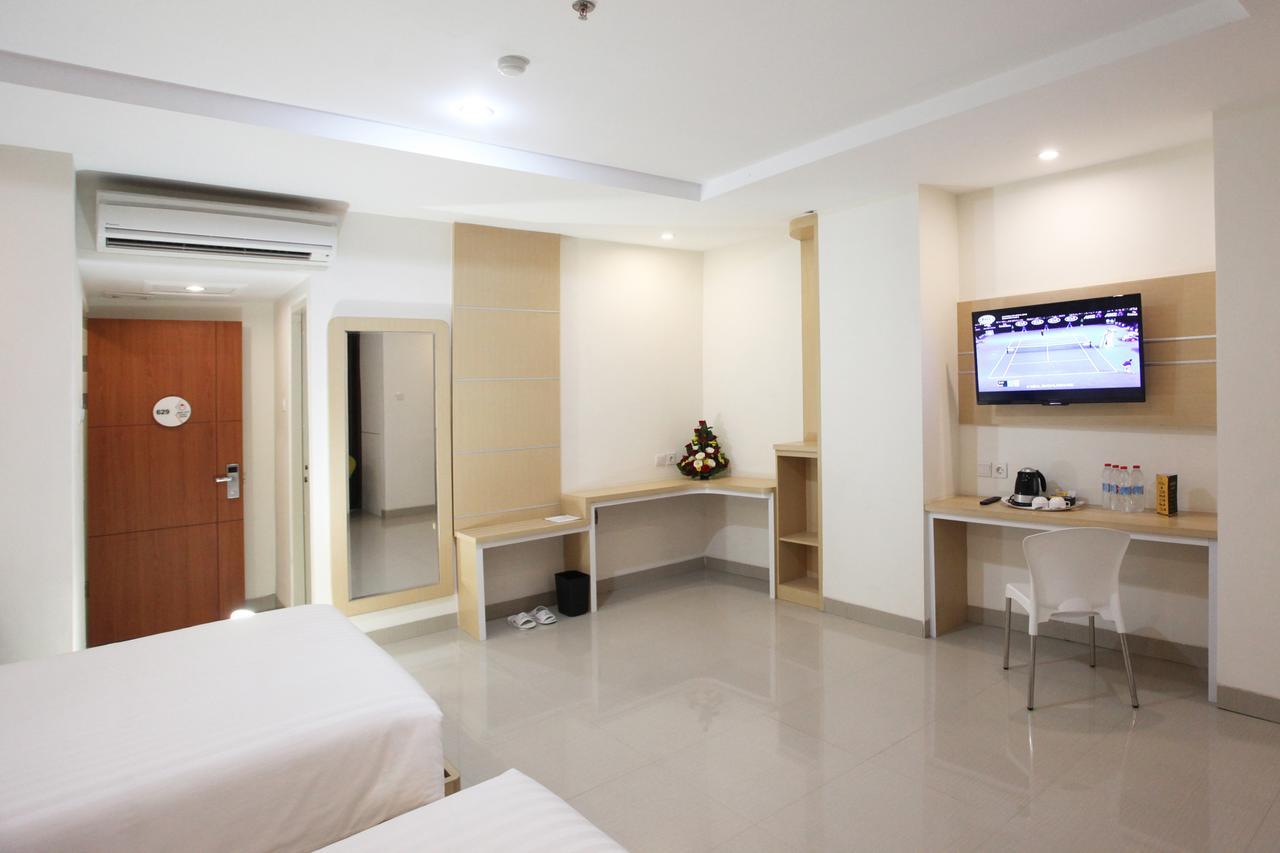 Nite & Day Surabaya - Gunungsari Hotel Exterior photo