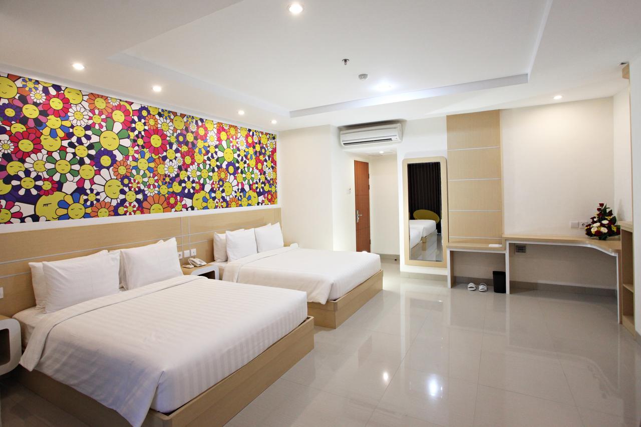 Nite & Day Surabaya - Gunungsari Hotel Exterior photo