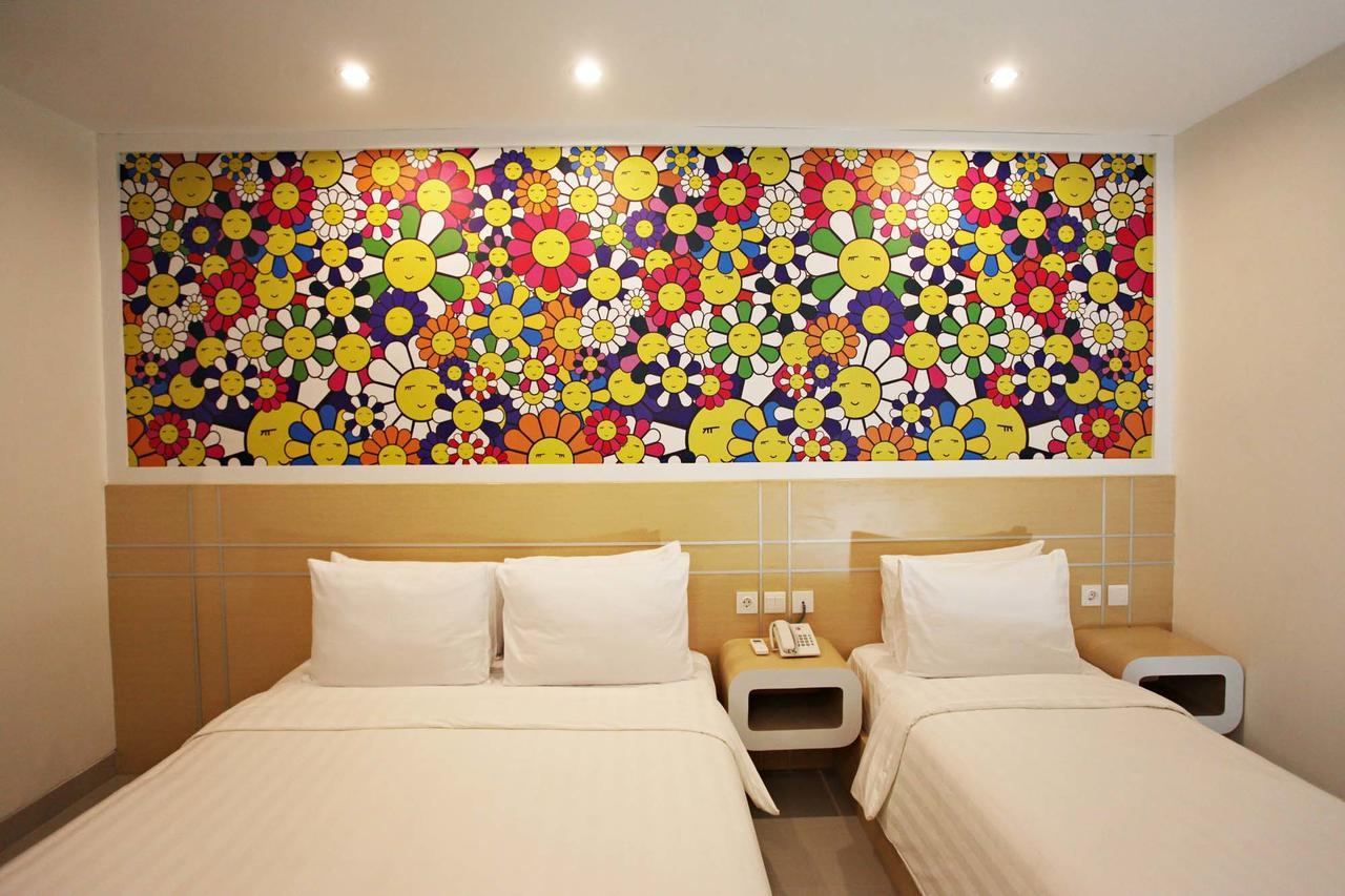 Nite & Day Surabaya - Gunungsari Hotel Exterior photo